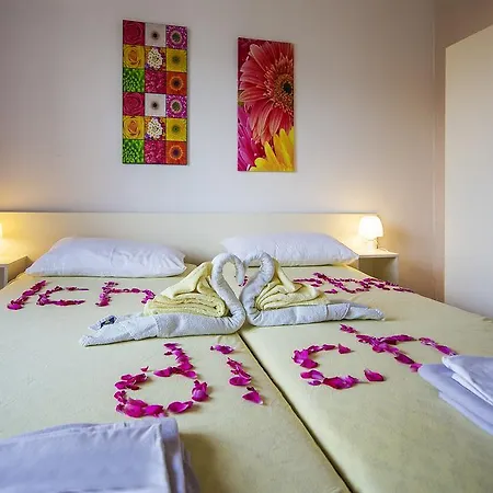 Zeba & Riviera Guest house