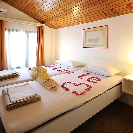 Guest house Zeba & Riviera Silo (Krk)