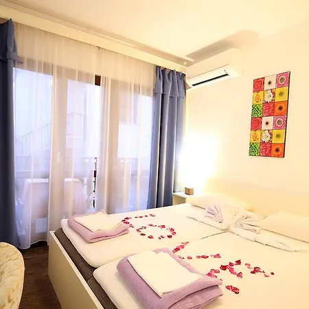 Zeba & Riviera Guest house