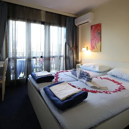 Zeba & Riviera Guest house 3*