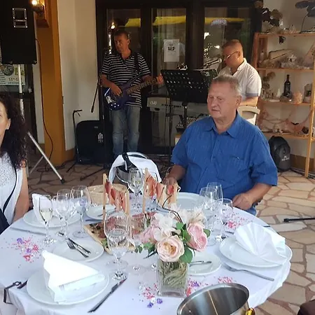 Guest house Zeba & Riviera