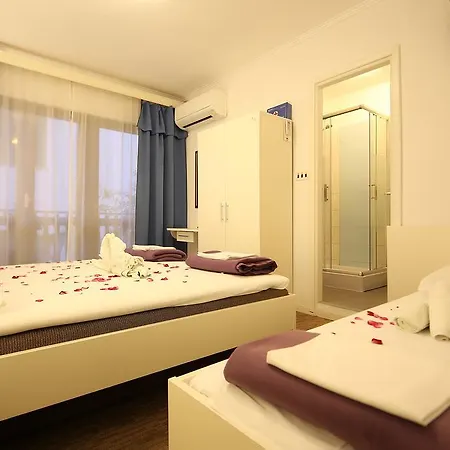 Zeba & Riviera 3*