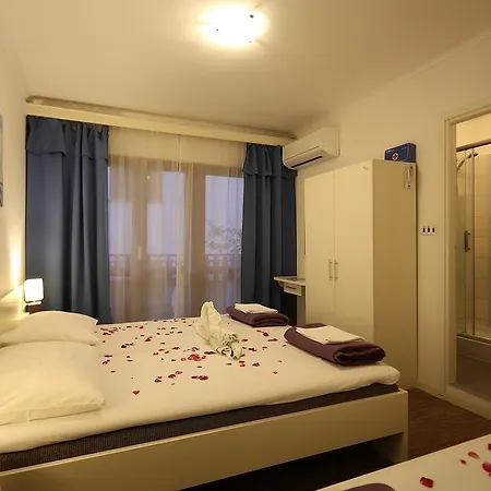 Pensjonat Zeba & Riviera 3*